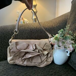 ❤️Authentic YSL Shoulder bag 🩷Pristine condition. Cute summer colour❤️